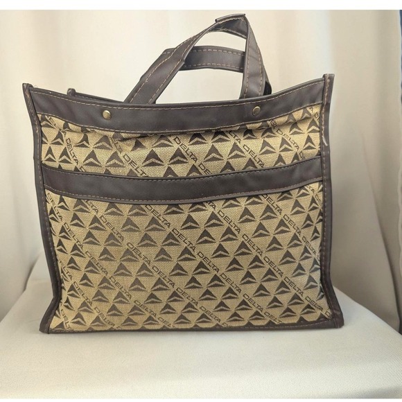 Vintage Delta Air Lines Flight Attendant Carry On Tote Bag Widget Monogram Beige